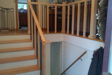 Example of a trendy entryway design in New York