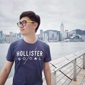卢毅's photo