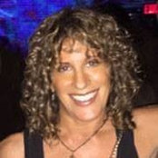 Julie Feldman's photo