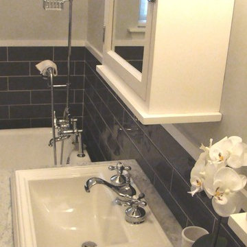 Bathroom Vintage Country style in Outremont