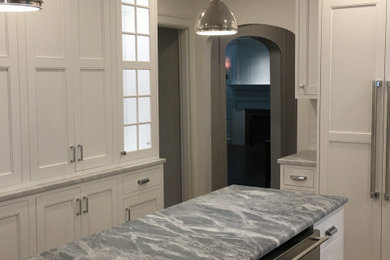 Elegant kitchen photo in New York