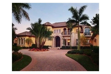 Private Naples Estate