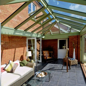 BI FOLD SHOW HOME
