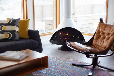 Inspiration for a 1960s sunroom remodel in Edmonton