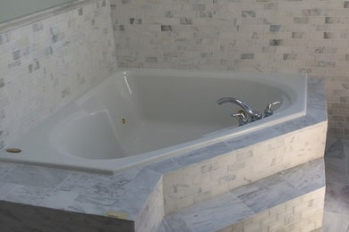 Bathroom - victorian bathroom idea in Chicago