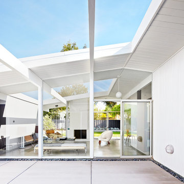Devonshire Courtyard Entry