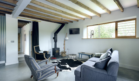 Houzz Tour: A Run-down Barn Gets a Modern Rustic Makeover