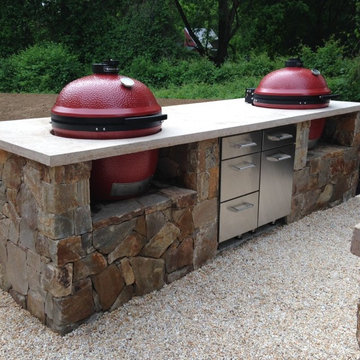 Modern Outdoor Kitchen