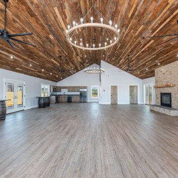 Rustic White Oak - Waynesboro, VA