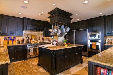 Inspiration for a timeless kitchen remodel in Los Angeles