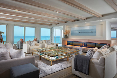 Inspiration for a living room remodel in Tampa