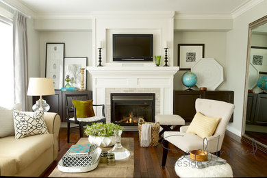 Living room - contemporary living room idea in Vancouver
