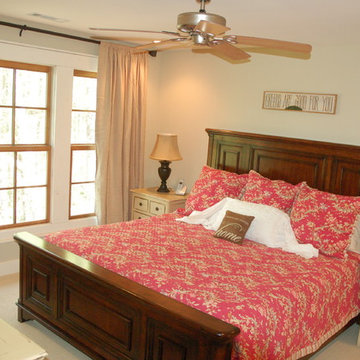 Old Edwards Club, 33 Highwood Trace 2nd Floor Master