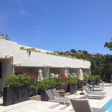 Terre et Mer, Zonza, Corse: programme architectural d'une maison et 9 logements