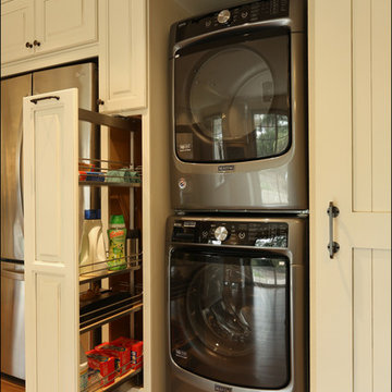Moderate Traditional Kitchen Remodel