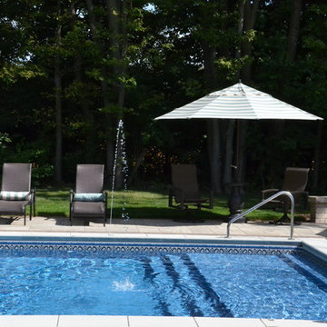 Sun Shelf - Vinyl-Lined Swimming Pool