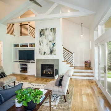 Modern Farmhouse -High Pointe Custom Homes, LLC