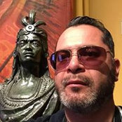 V Manuel Perez's photo