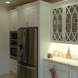 Bertch Kitchen+ Cabinetry - Royale Door Style - Kitchen Cabinetry
