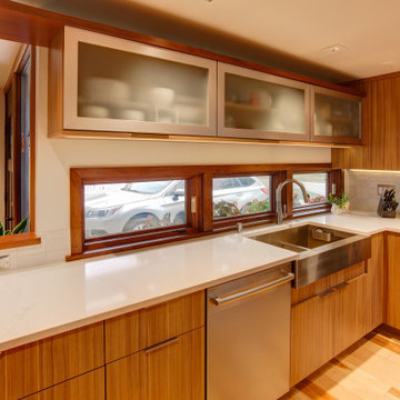 Lange Kitchen