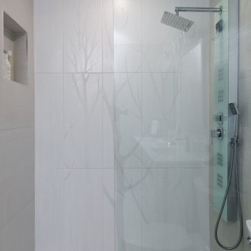 Spa-Inspired Walk-In Steam Shower with Nature-Inspired Wall Mural