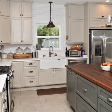 Modern Farmhouse Family Kitchen. Haas Signature Collection