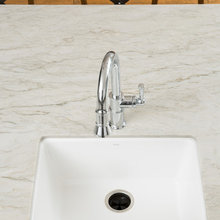White Pearlize quartzite