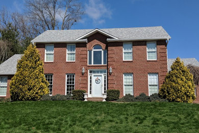 Example of a classic exterior home design in Louisville