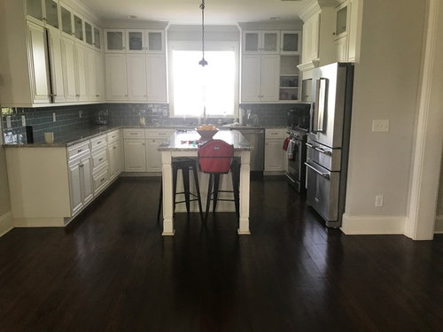 Rug Placement In Kitchen With Island, What Type Of Rug Should Be Used In A Kitchen