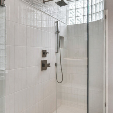 Bright & Fresh Master Bath - Plano, TX