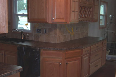 Elegant kitchen photo in Cleveland