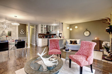 Example of a trendy living room design in Calgary