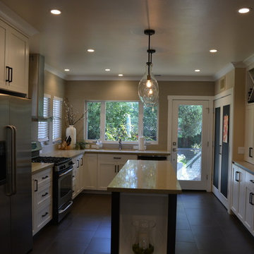 Transitional Kitchen Menlo Park