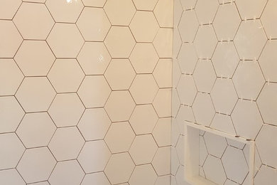 Bathroom photo in Toronto