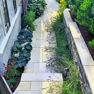 Perimeter Overflow Swimming Pool & Landscaping by Cipriano