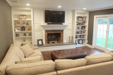 Example of a trendy living room design in New York