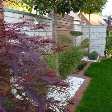 Klassisch-Moderner Hausgarten