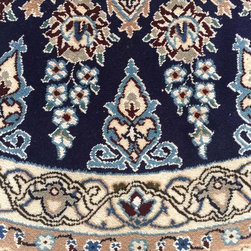 Handmade Persian Round Nain Rug - Area Rugs