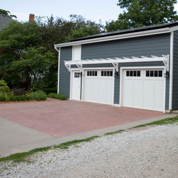 detached craftsman style garage