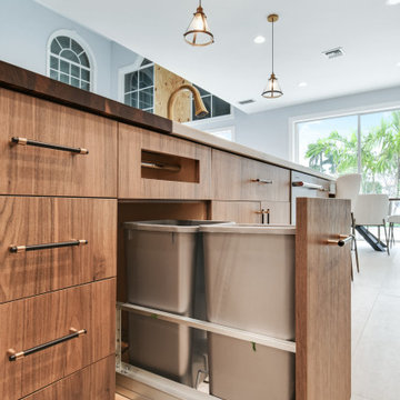 Modern Kitchen at Harbour Pointe