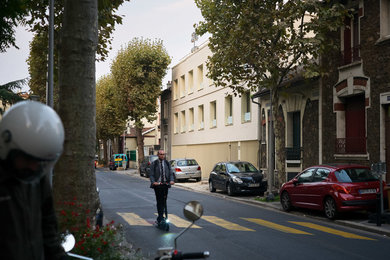 パリにある高級な小さなコンテンポラリースタイルのおしゃれな住まいの写真