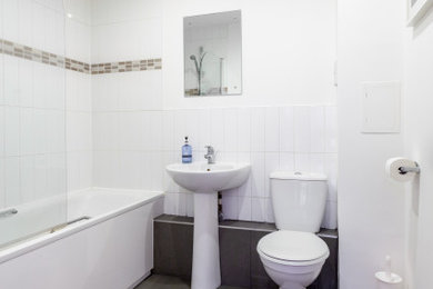 Inspiration for a contemporary bathroom in London.