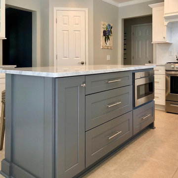 Kitchen designs by Kitchen Express II, LLC