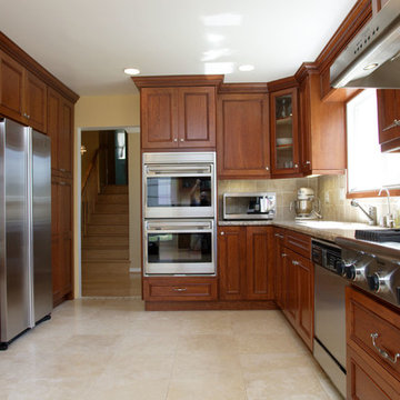 Traditional Kitchen & Master Bath Remodel in Tarzana, CA.