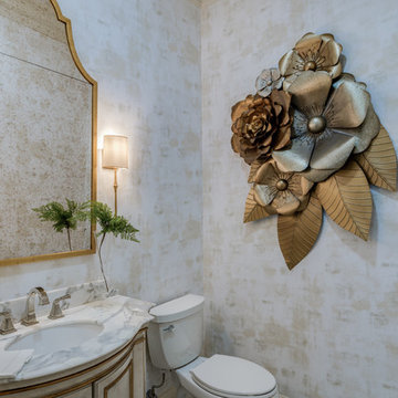 Luxurious Master Bathrooms