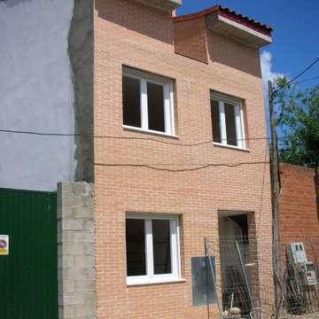 Edificio dos viviendas 157,70 metros cuadrados.