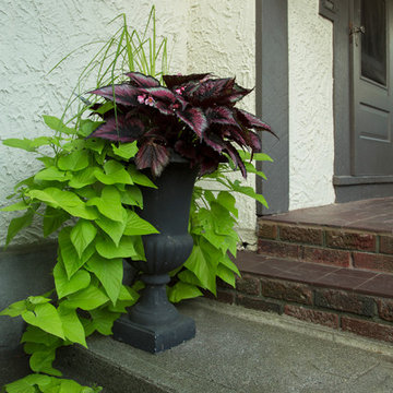 My Houzz: A Canadian Garden Is Well-Prepared for the Cold Weather Ahead