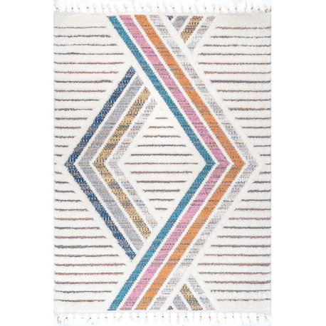 Nuloom Angela High-Low Modern Diamond Tassel Area Rug, Ivory 5'3"x7'6"