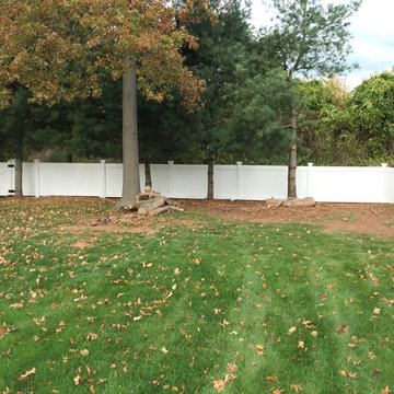 Newington| 4' Premium PVC Yard Enclosure