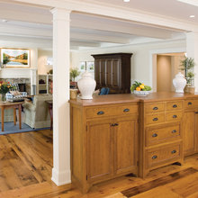Trim around Living Rm/Pillars